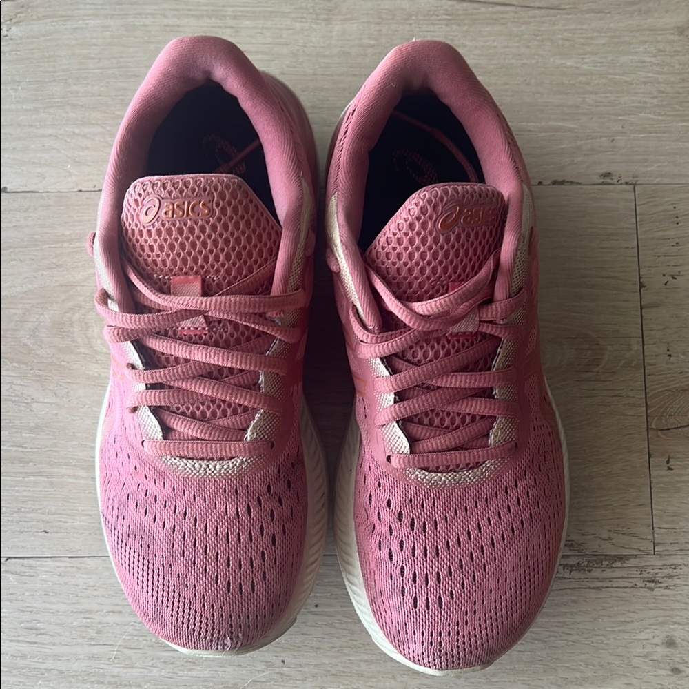 Asics Pink Athletic Shoes Breathable Mesh Cushioning